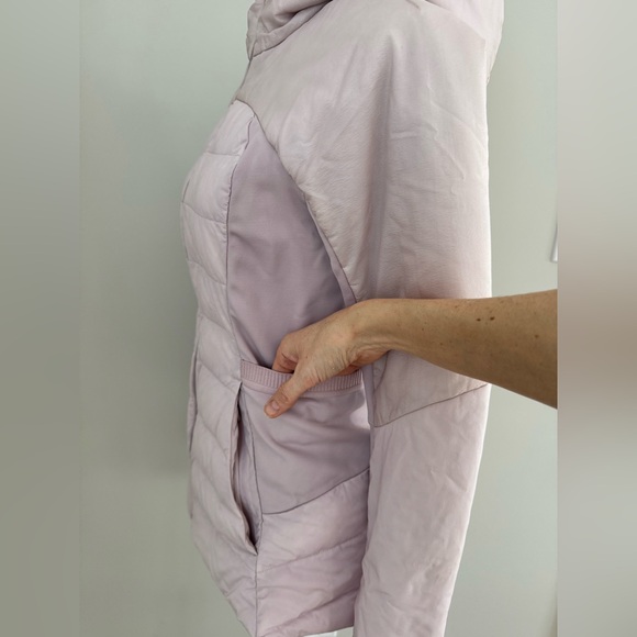 Lululemon Down For It All Jacket in Porcelain Pink size 6 - Picture 7 of 15
